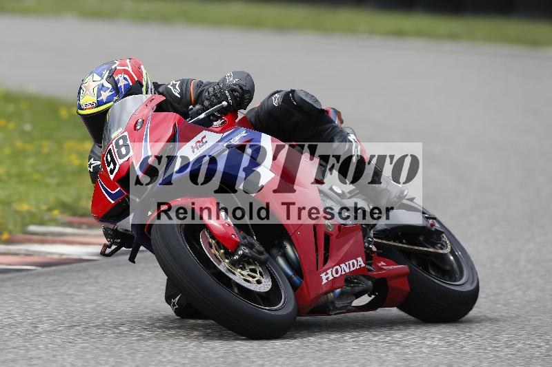 /37 28.07.2025 Dunlop Ride und Test Day ADR/Trackday Erfahren gelb Trackday schnell  rot/98